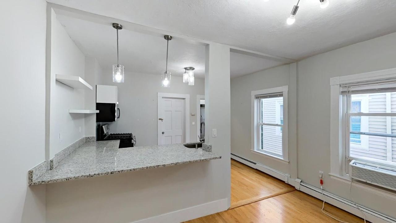Renovated, 10 Min From The City Boston Buitenkant foto